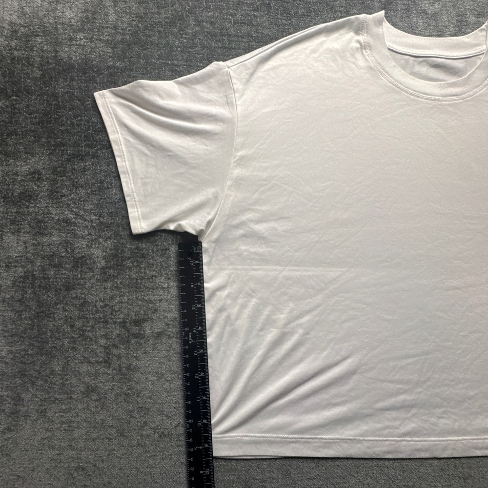 Vuori Energy Muscle Cropped Tee Shirt Womens XL White Relaxed Fit Boxy Crew Neck - Picture 7 of 15